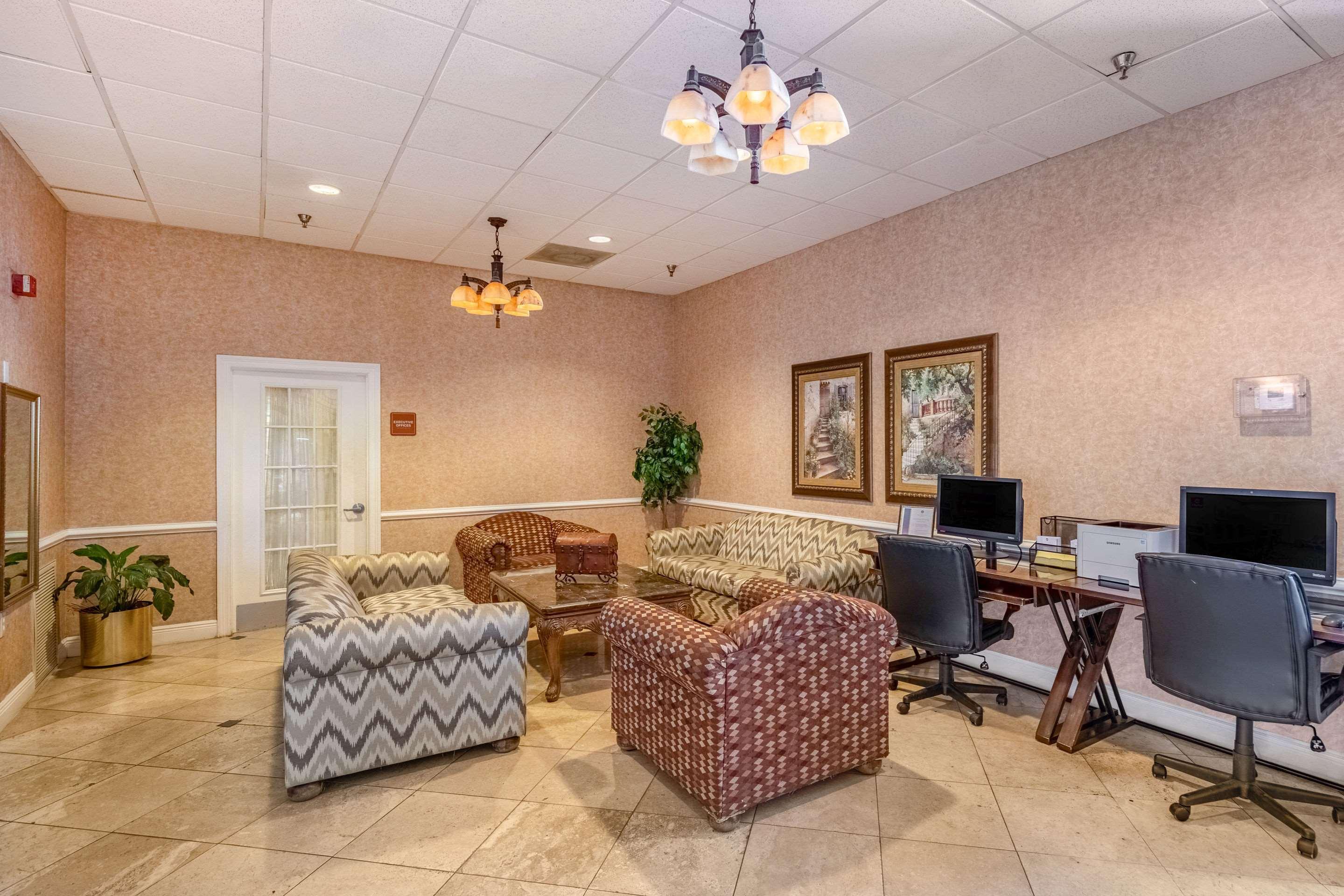 Clarion Inn & Suites Central Clearwater Beach Εξωτερικό φωτογραφία