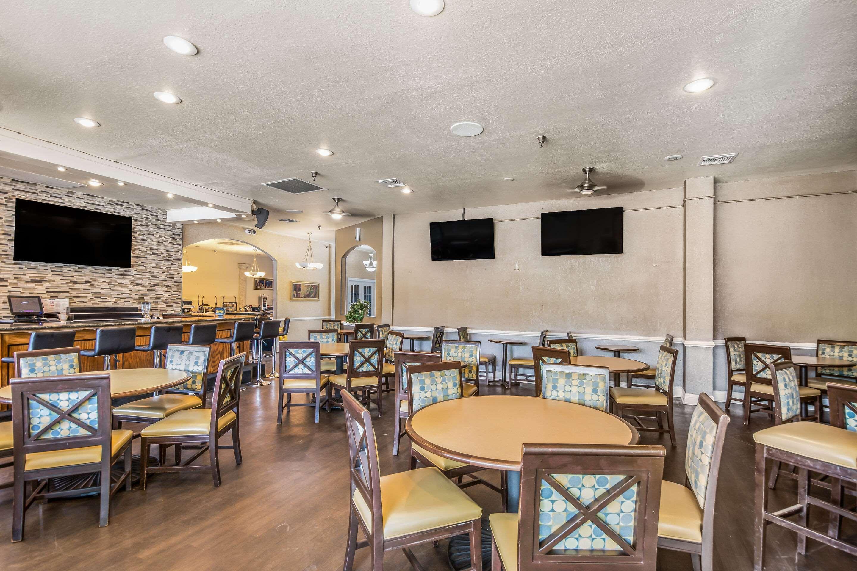 Clarion Inn & Suites Central Clearwater Beach Εξωτερικό φωτογραφία