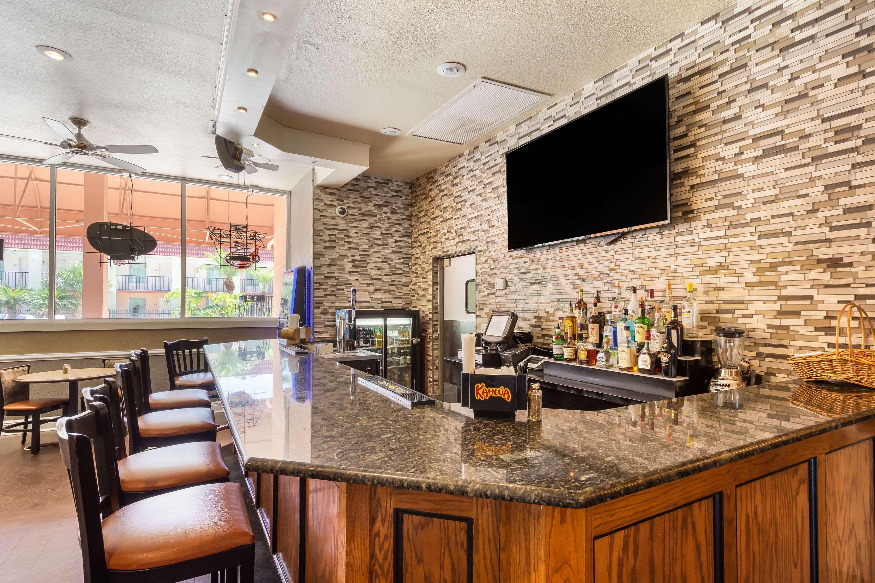 Clarion Inn & Suites Central Clearwater Beach Εξωτερικό φωτογραφία