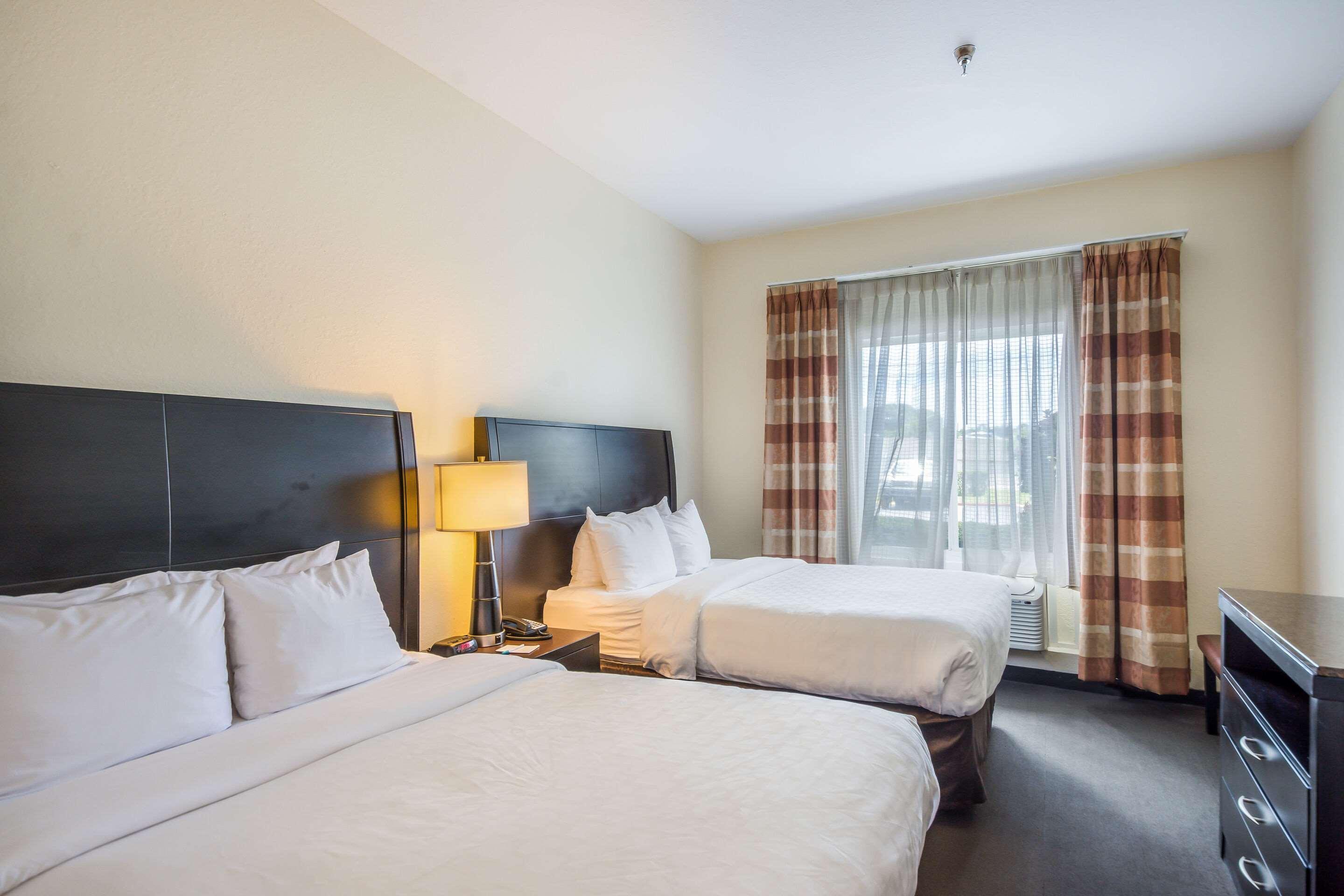 Clarion Inn & Suites Central Clearwater Beach Εξωτερικό φωτογραφία